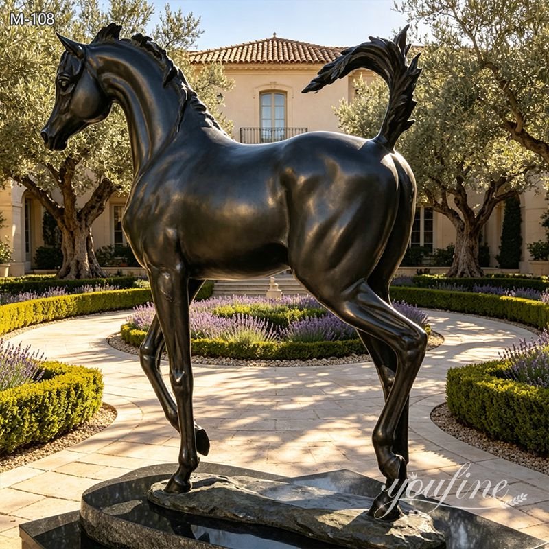 garden horse statue in yard