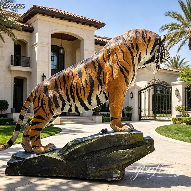tiger statue outdoor for entrance