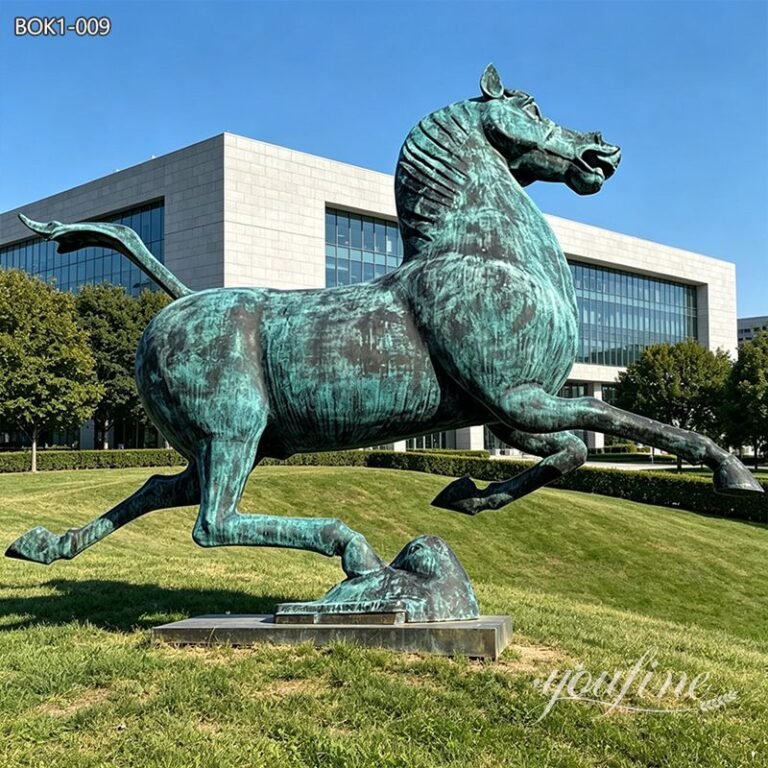 flying horse statue