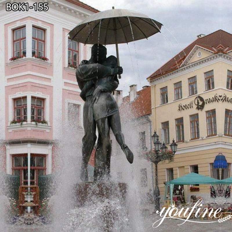 Outdoor Bronze Figure Fountain Kissing Student in Tartu Wholesale  BOK1-155