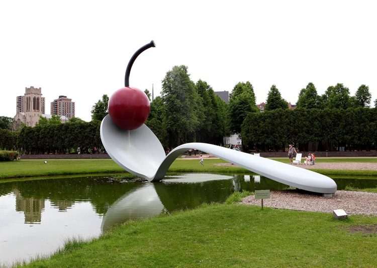 8 Word Famous Large Modern Stainless Steel Sculptures Introduction