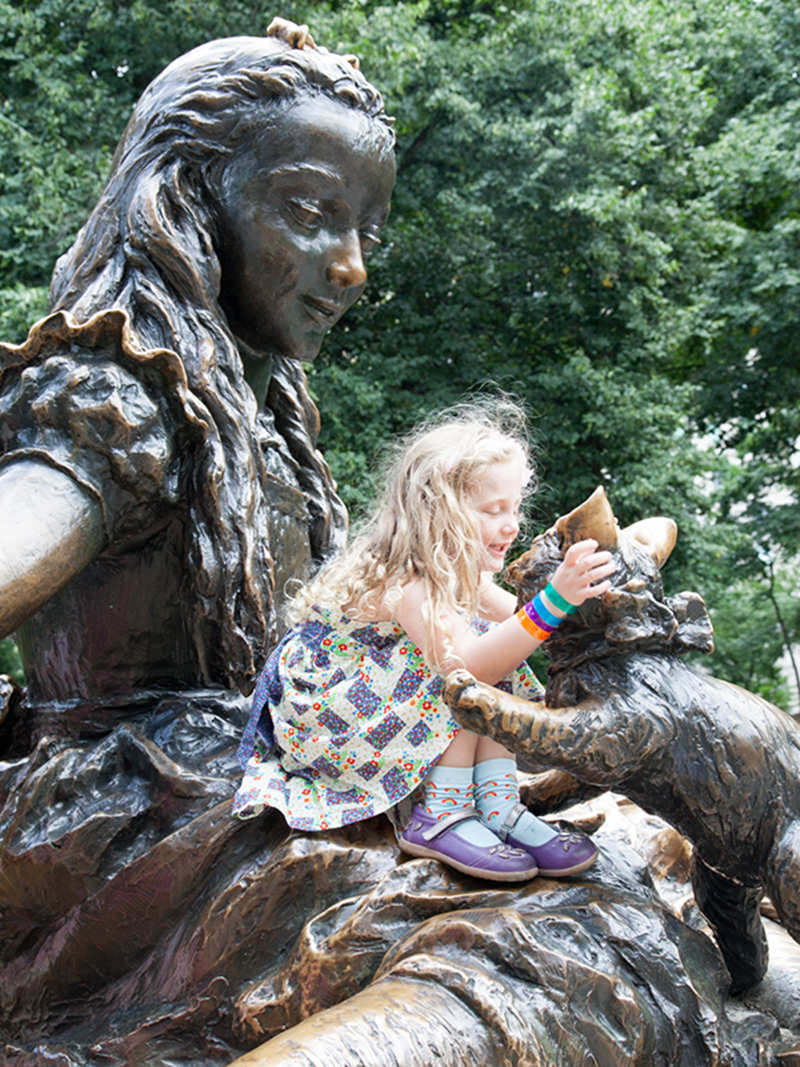 alice in wonderland outdoor statues-YouFine Sculpture
