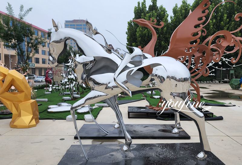 large metal horse sculpture-01-YouFine Sculpture
