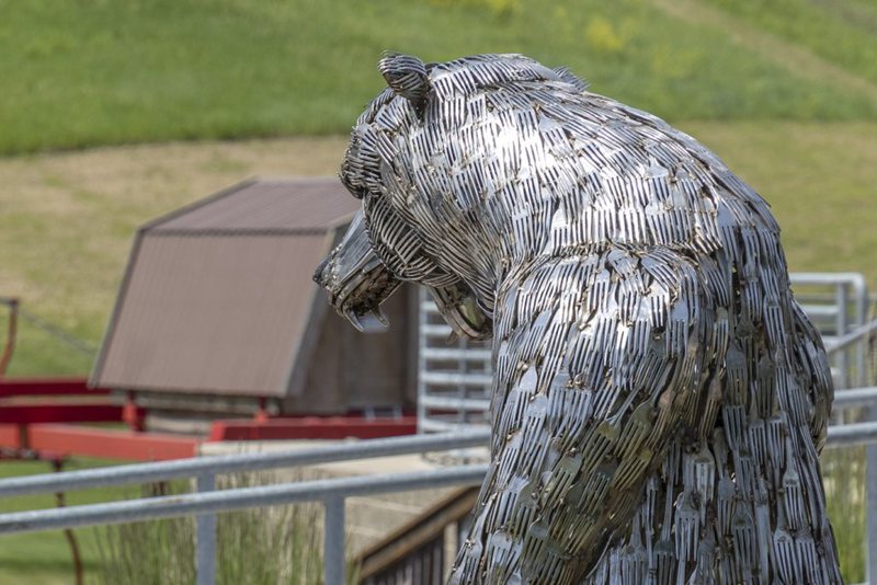 stainless steel bear statue (7)