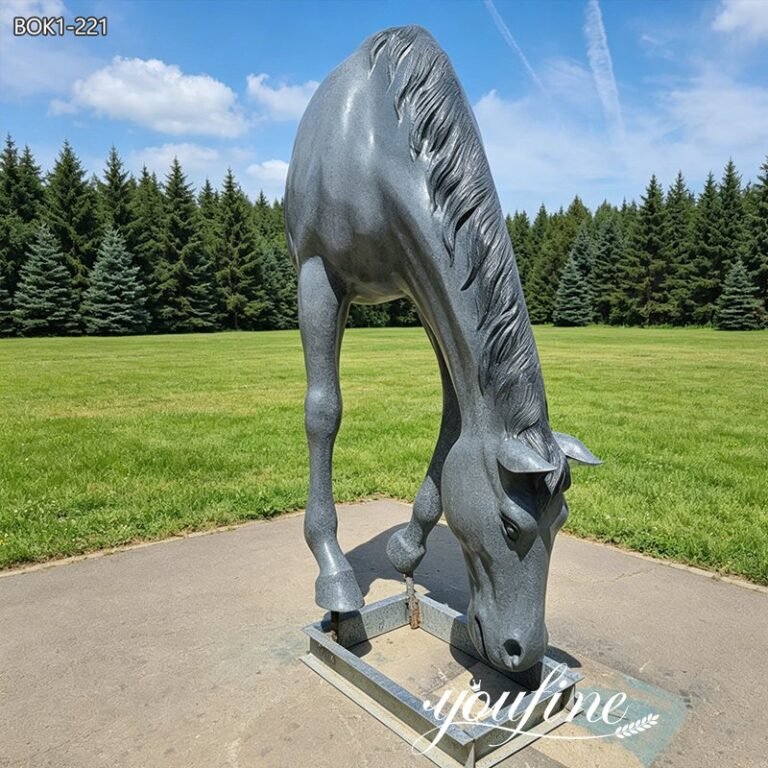 horse head statue