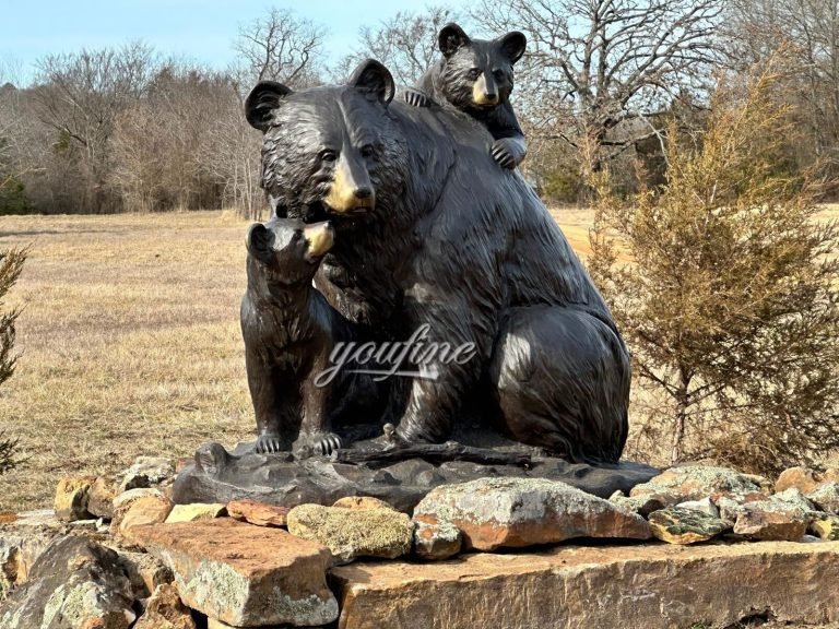 sculpture fitting the environment